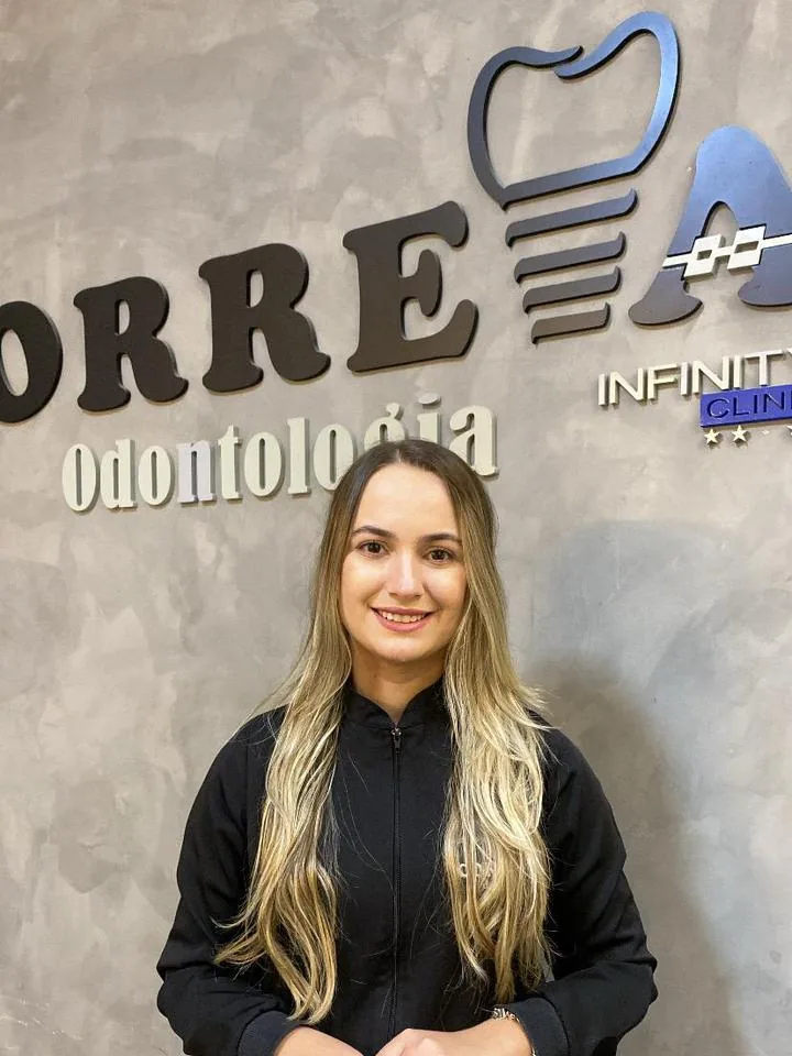 Retrato da Dra. Isabele Fernanda Boldrin